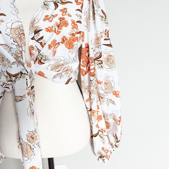 White, orange tan and brown floral tie front balloon long sleeve blouse size L - Picture 6 of 7
